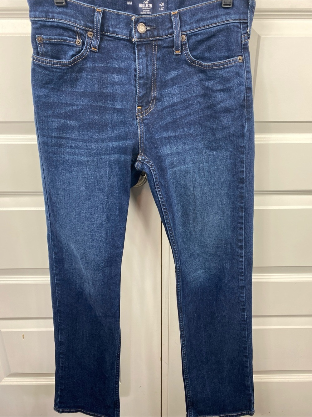Hollister Men’s Slim Straight Leg Epic Flex Jeans Size 30/32 Dark Wash Relaxed